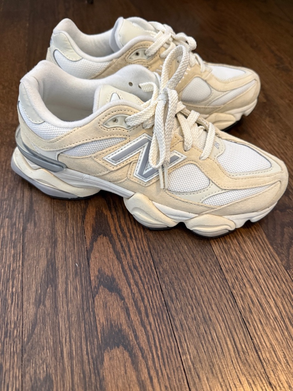 New Balance 9660 women’s 8 - Neutral Cream and White Athletic Sneakers